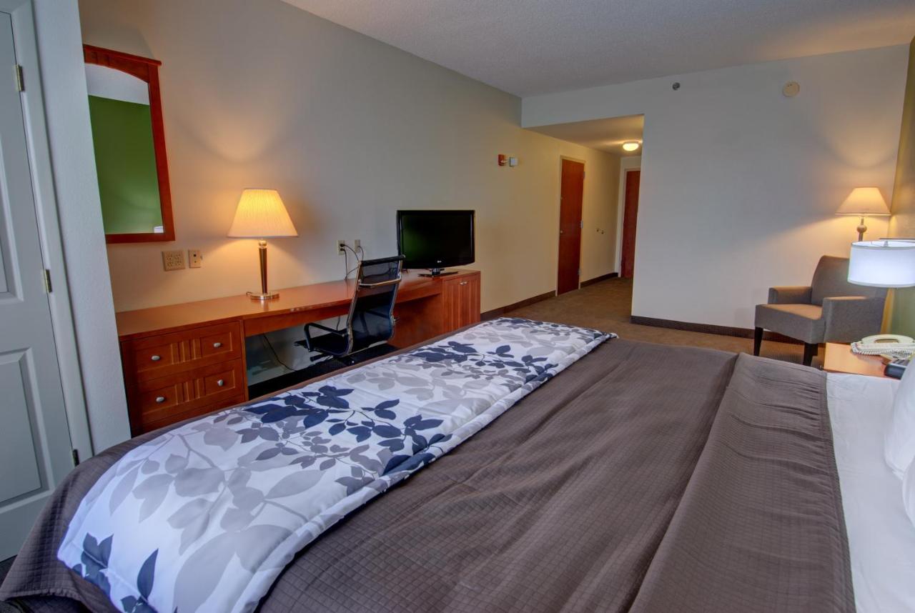 King Room - Accessible/Non-Smoking at Sleep Inn & Suites Winchester near University