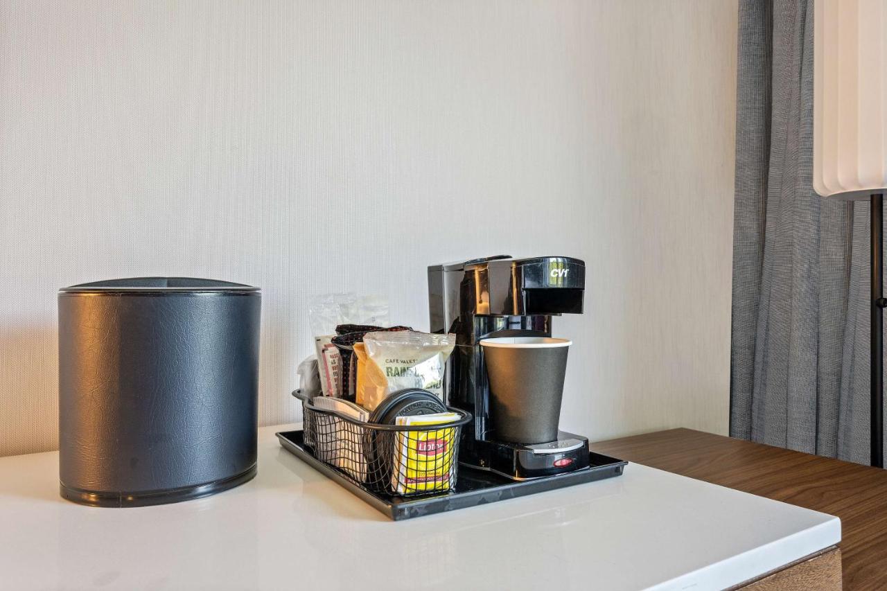 One Bedroom Suite King at Sonesta Select San Ramon