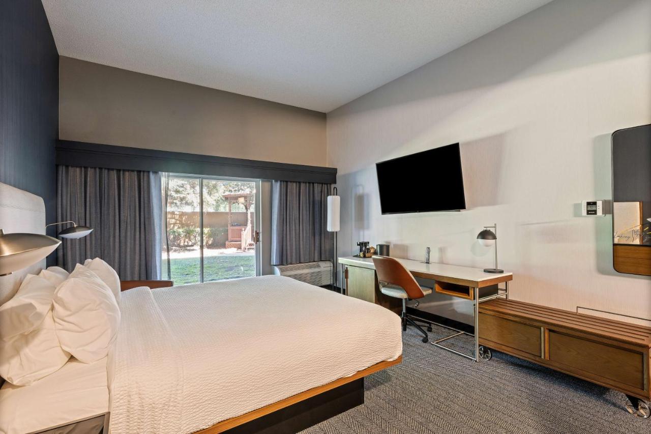 Executive Guestroom King at Sonesta Select San Ramon