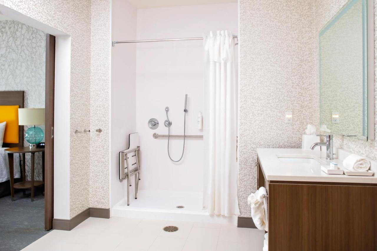 King Suite - Mobility Accessible/Non-Smoking at Home2 Suites by Hilton Baton Rouge Citiplace