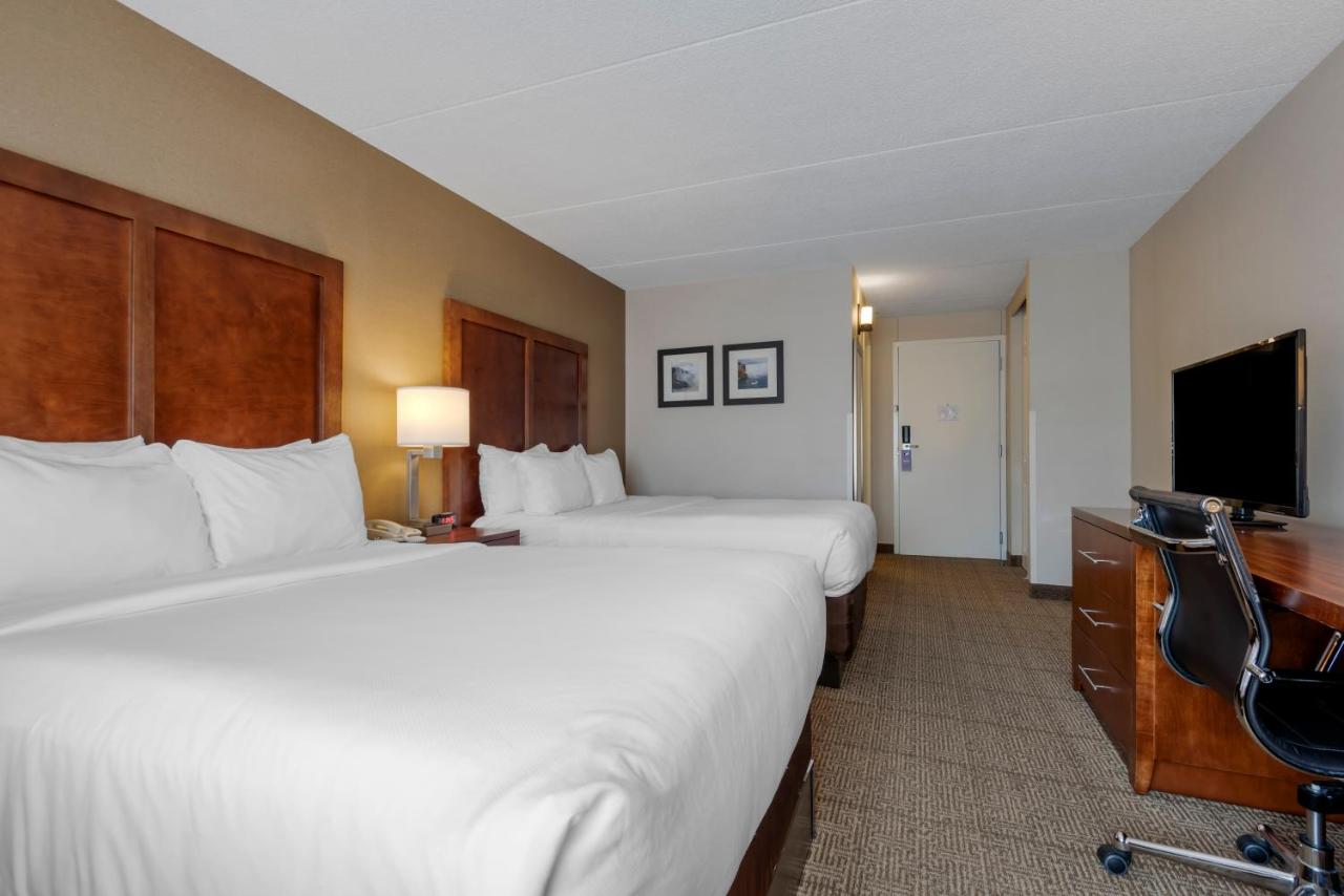 Double Room with Two Double Beds at Comfort Inn The Pointe