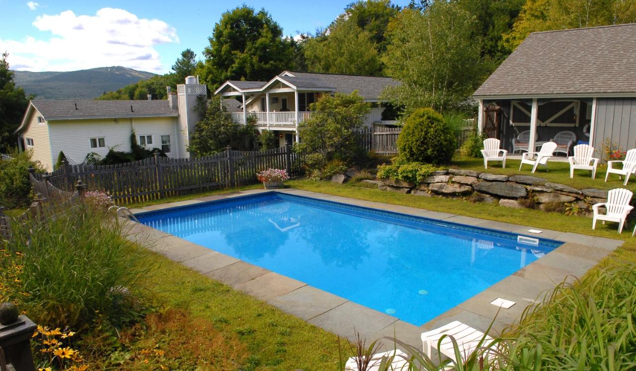 | Deerhill Inn