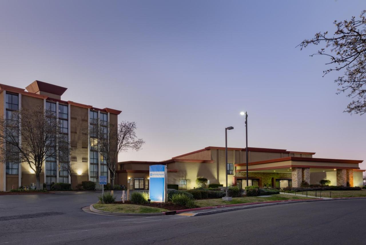 1 Double Bed, Mobility Accessible Room, Bathtub w/ Grab Bars, Non-Smoking at Wyndham Sacramento