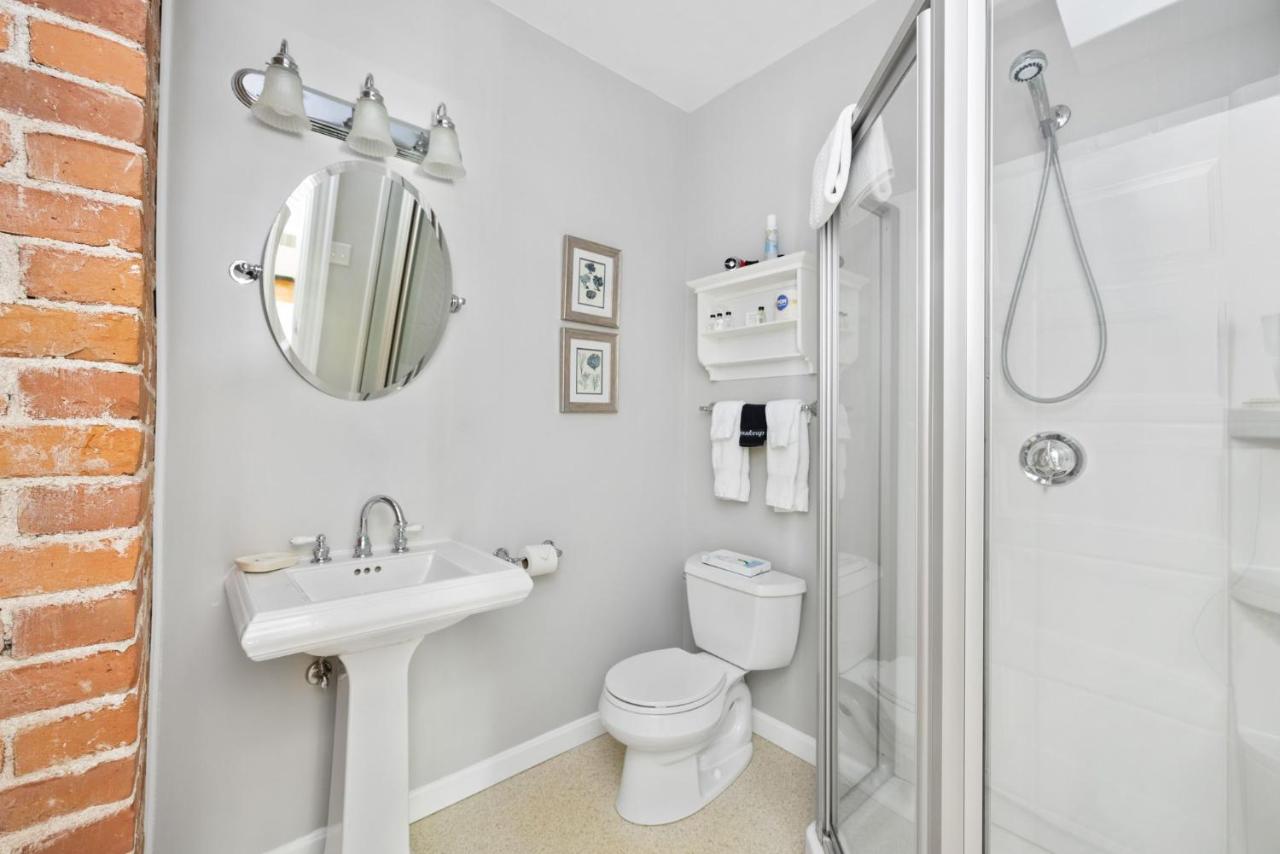 | Noble House Inn