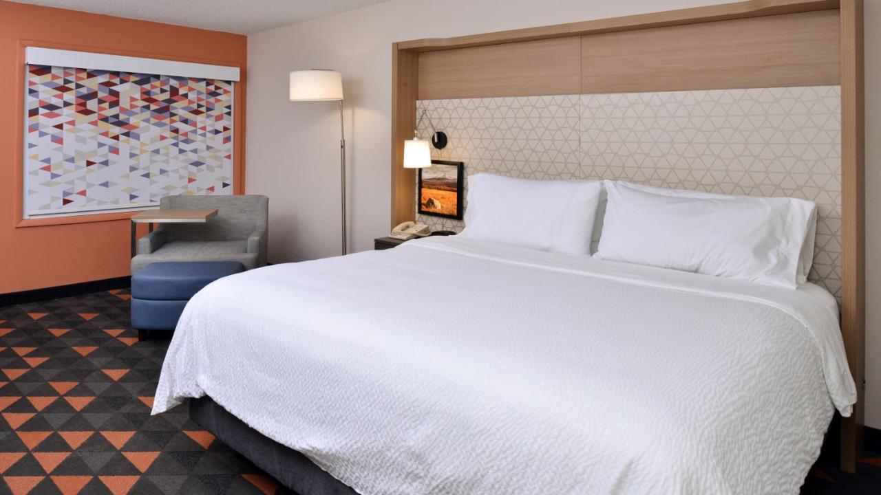 King Room - Disability Access at Holiday Inn Great Falls- Convention Center, an IHG Hotel