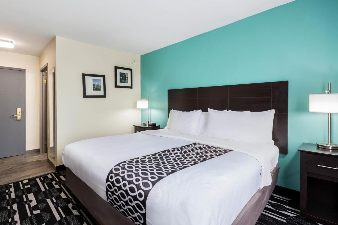 King Room - Non-Smoking at Bricktown Hotel & Extended Stay