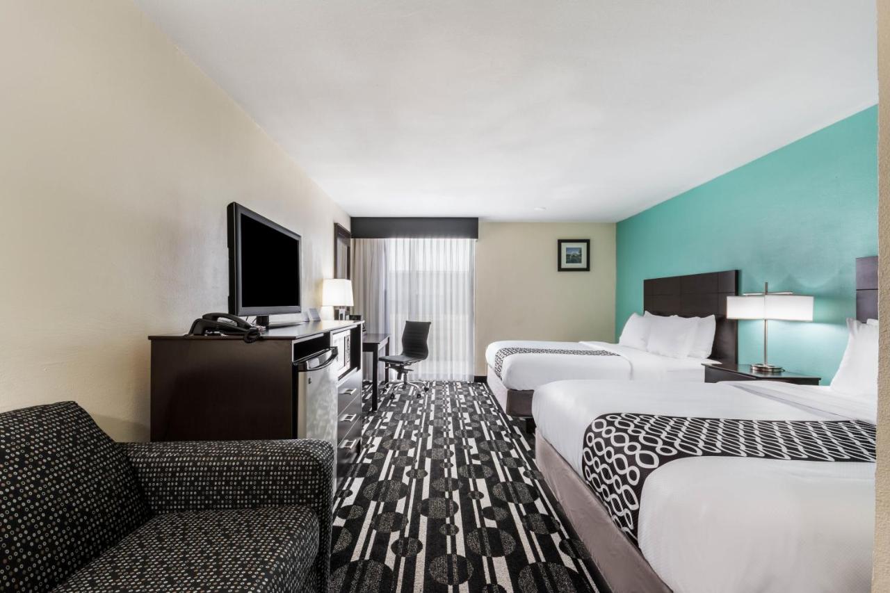 2 Queen Beds, Mobility Accessible Room, Bathtub w/ Grab Bars, Non-Smoking at Bricktown Hotel & Extended Stay