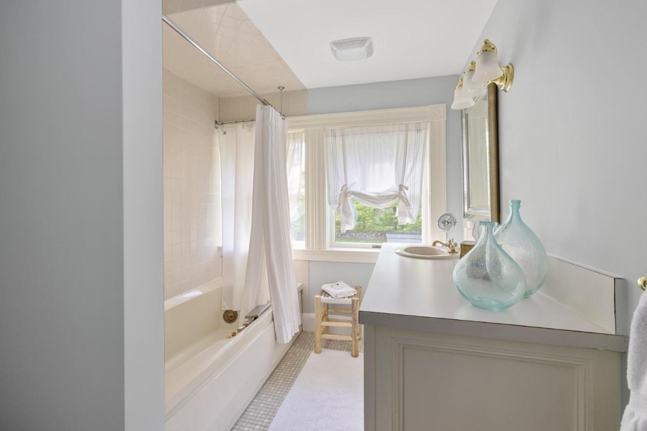 | Noble House Inn