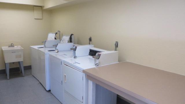 | Key Inn and Suites