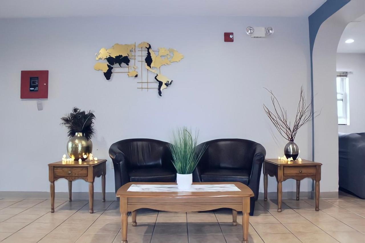  | AmeriVu Inn And Suites