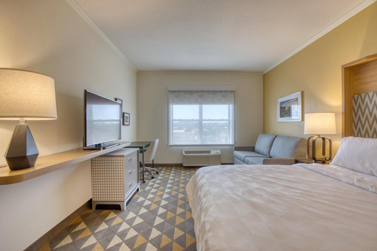 Executive King Room at Holiday Inn Hotel & Suites Madison West - Middleton by IHG