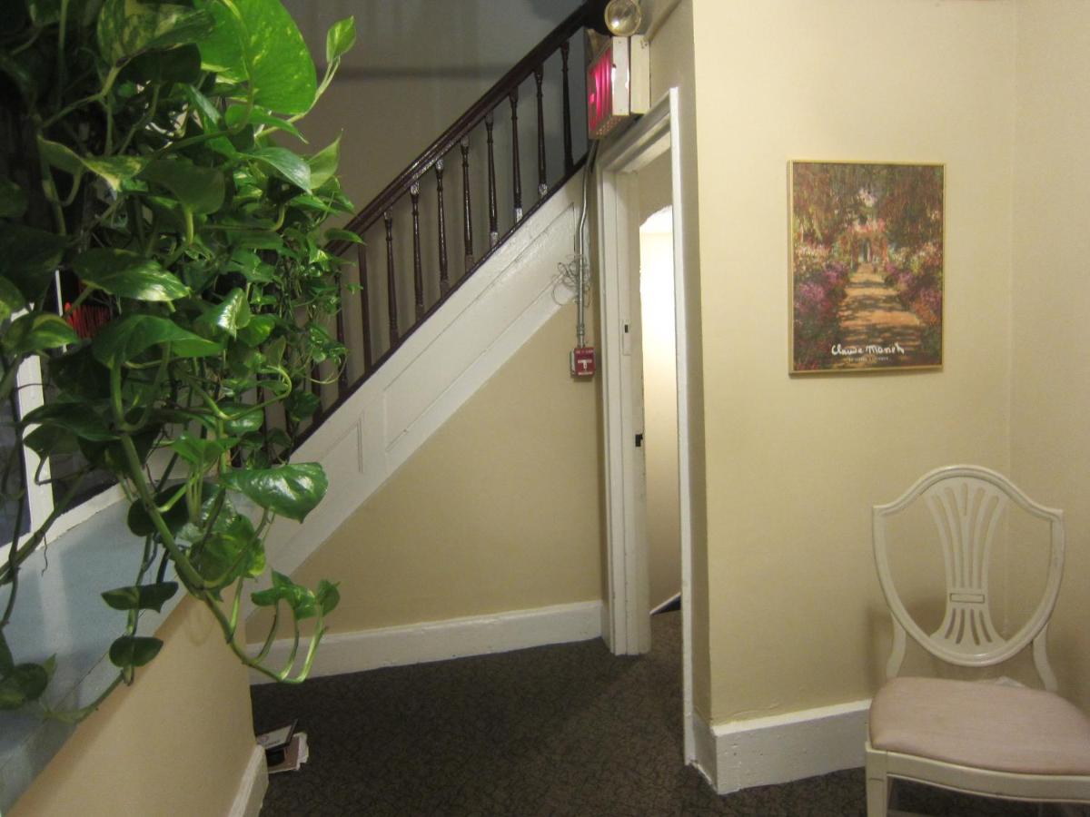 | Neptune Hotel