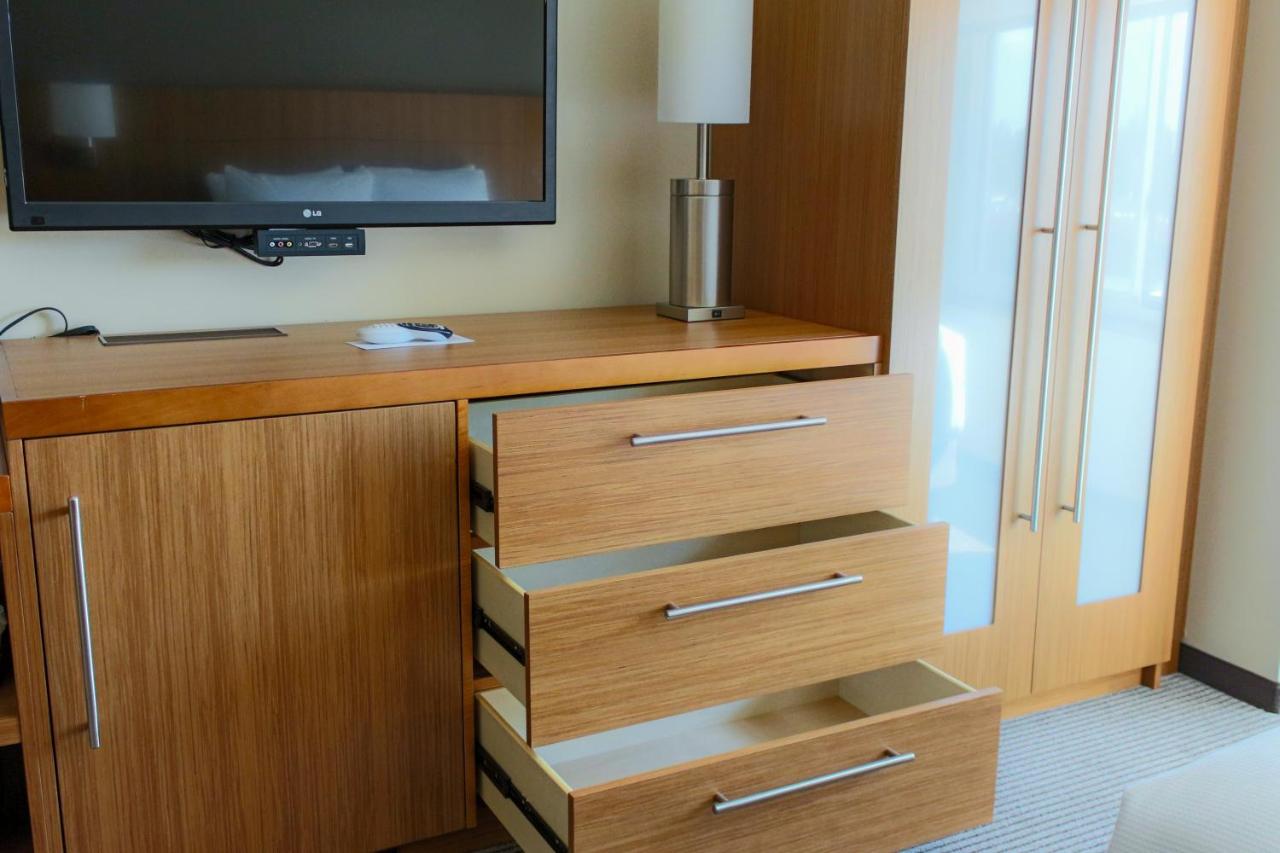 King Room - High Floor at Hyatt Place Chicago-South/University Medical Center
