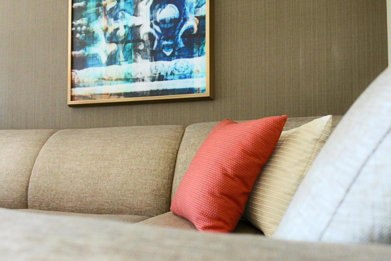 King Room at Hyatt Place Chicago-South/University Medical Center