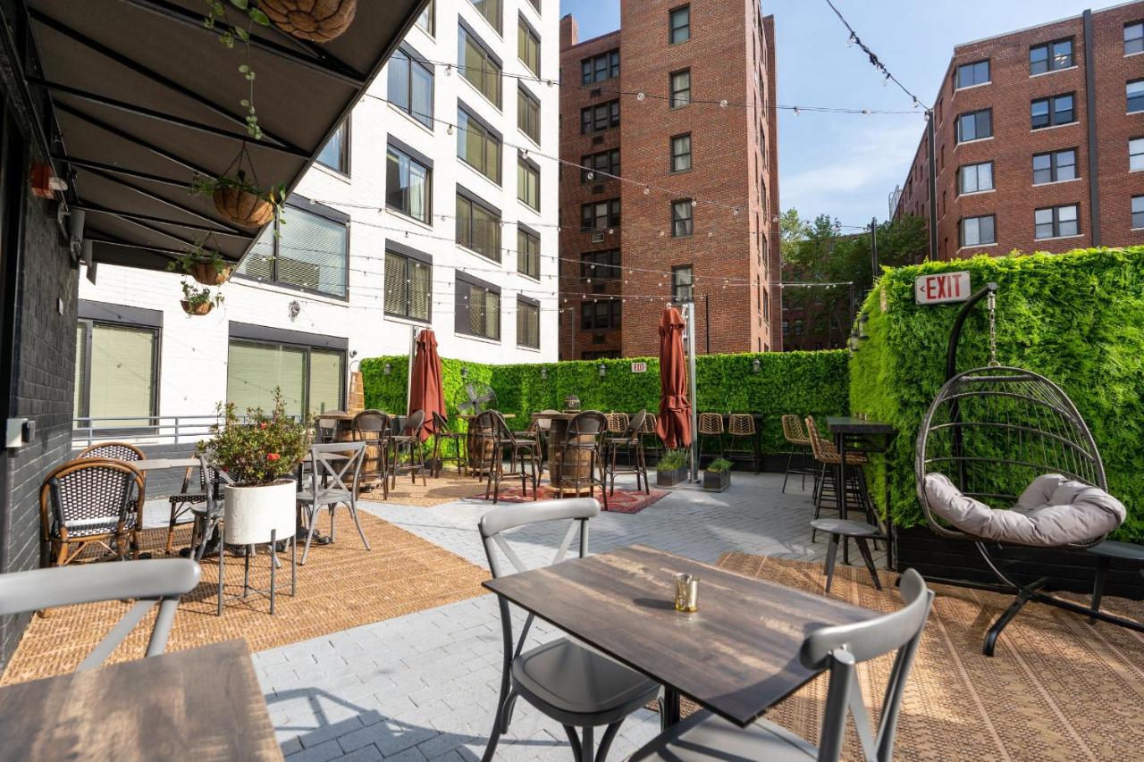 | 2500 Penn, a Placemakr Experience