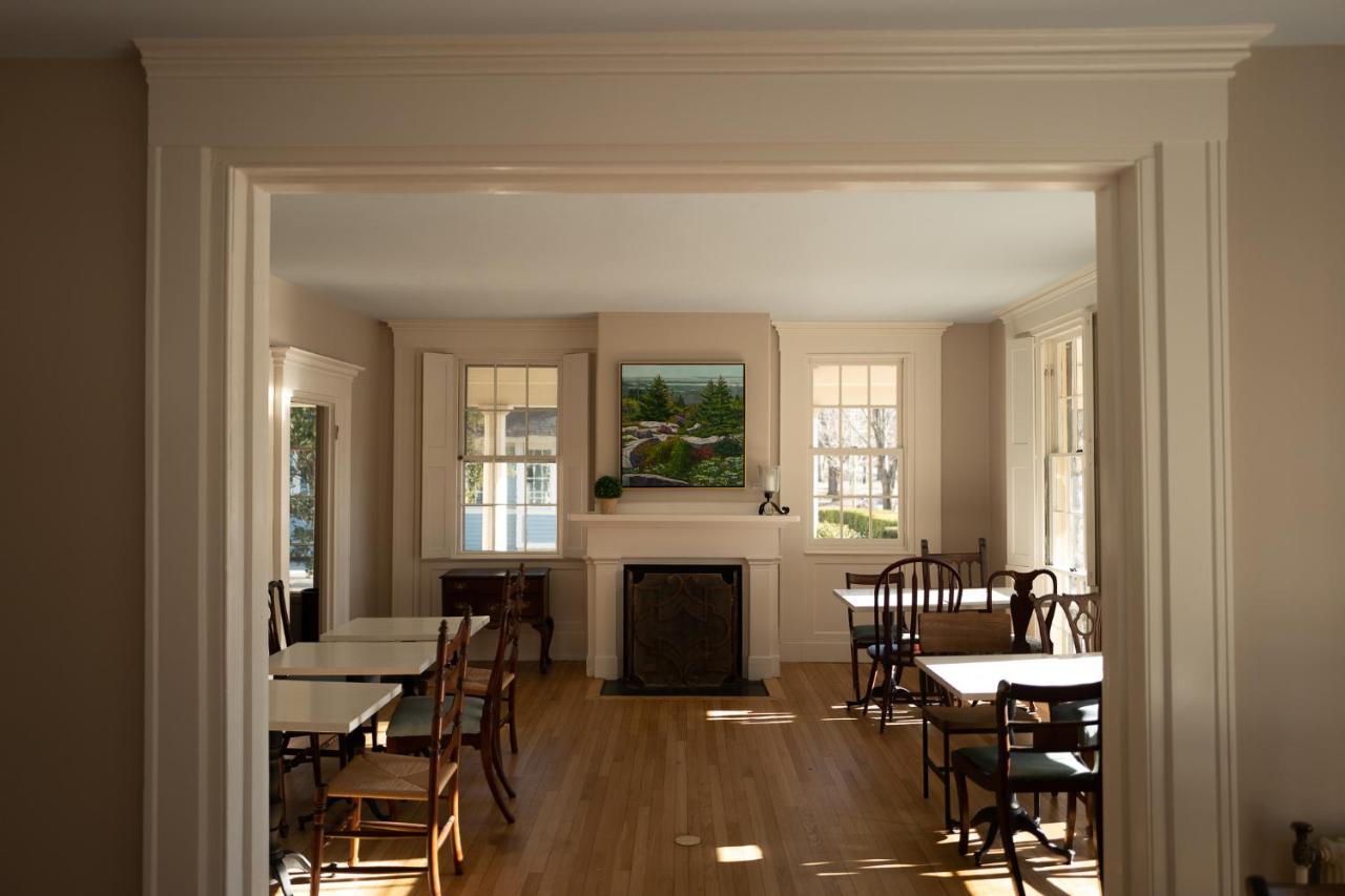 | OneSixtyFive, The Inn on Park Row