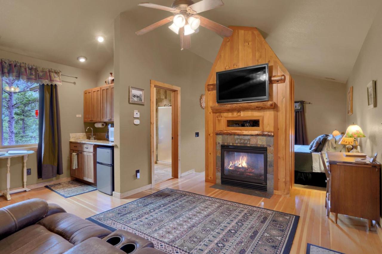  | Rocky Mountain Lodge