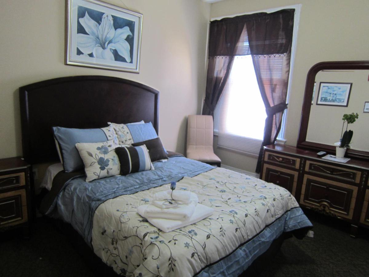 | Neptune Hotel