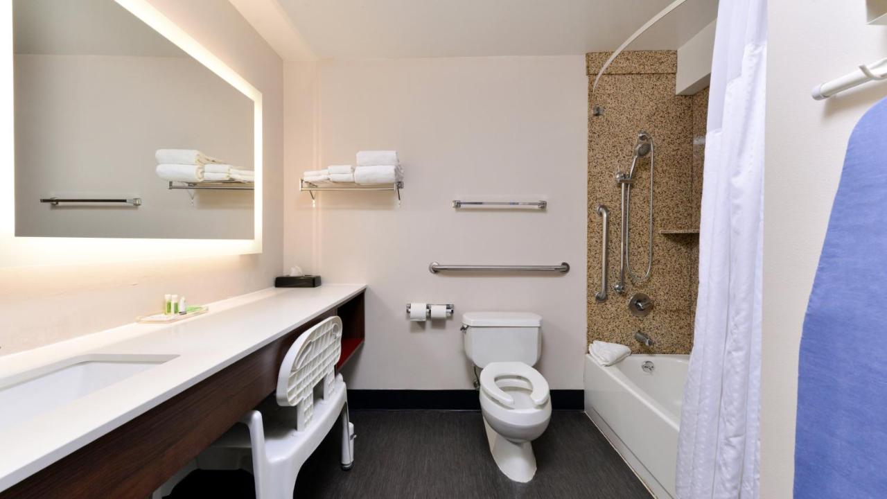 King Room - Disability Access at Holiday Inn Great Falls- Convention Center, an IHG Hotel