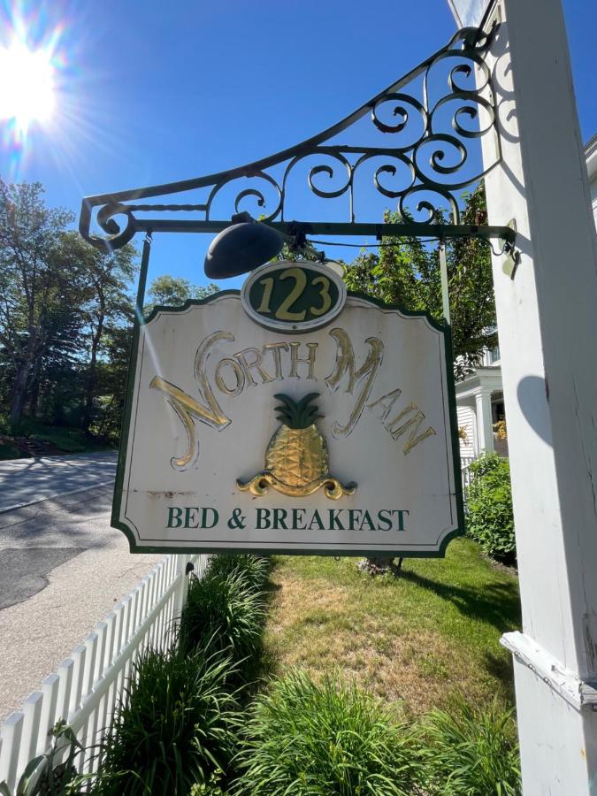 | 123 North Main B&B