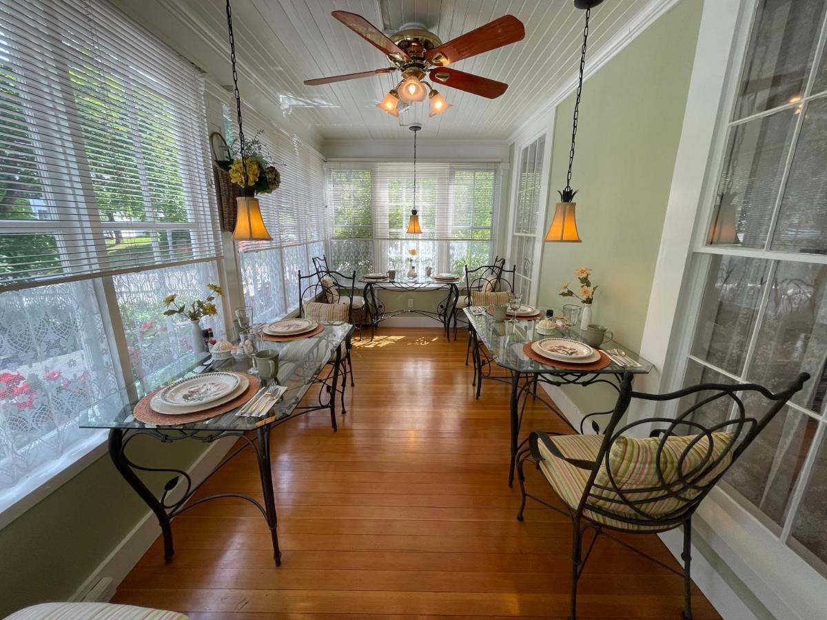 | 123 North Main B&B