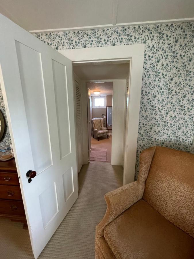 | 123 North Main B&B