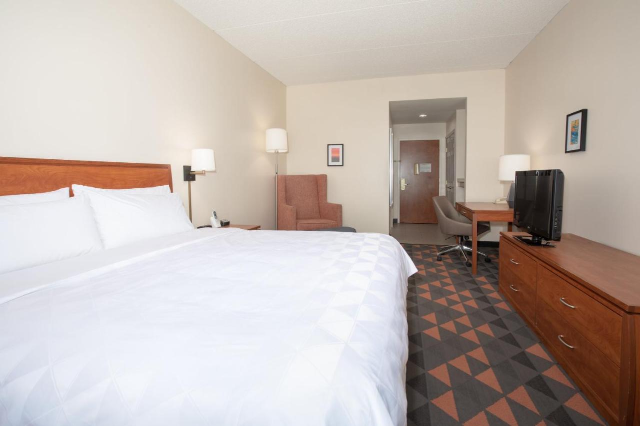 | Holiday Inn Hotels and Suites Goodyear - West Phoenix Area, an IHG Hotel