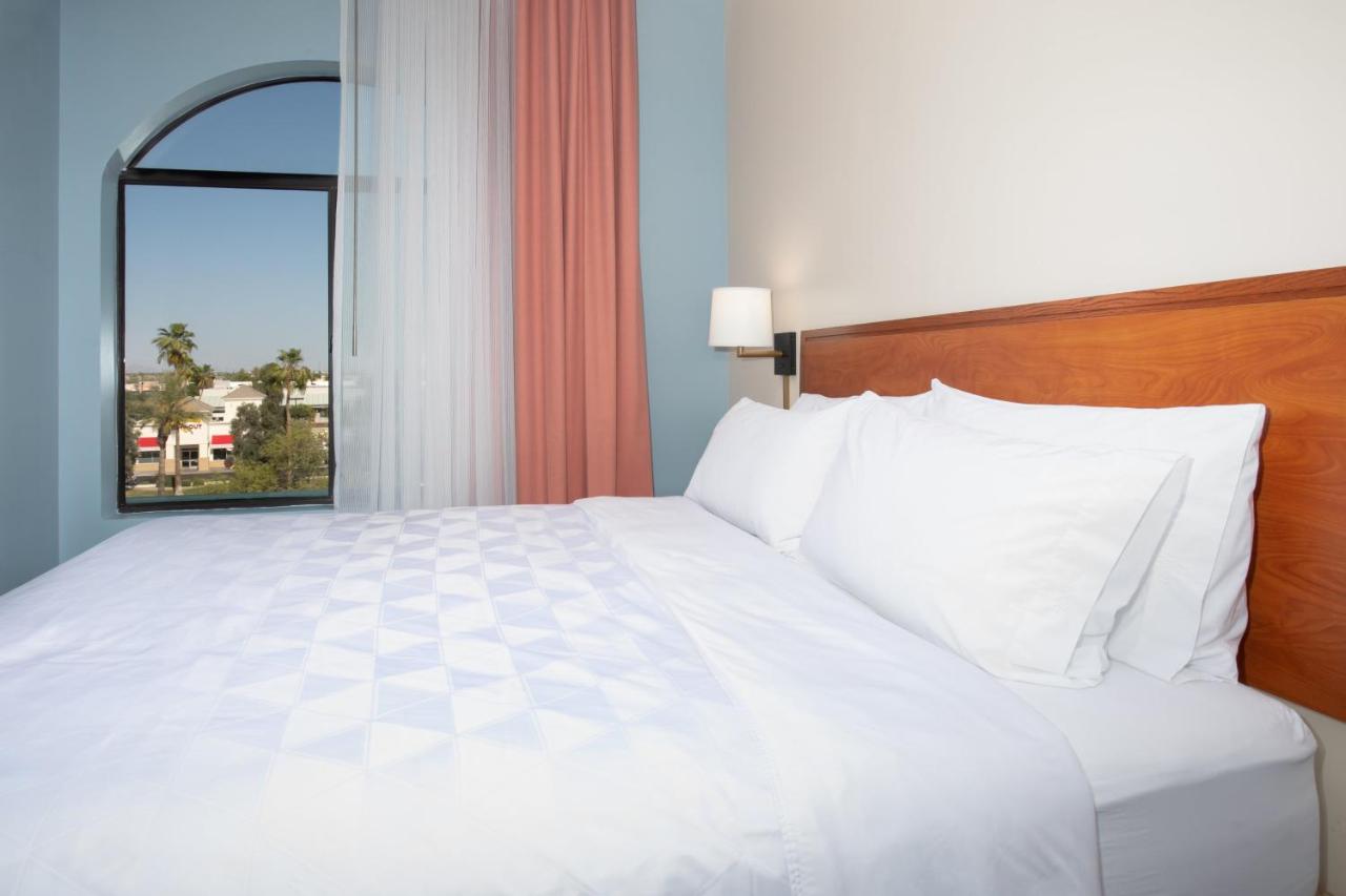| Holiday Inn Hotels and Suites Goodyear - West Phoenix Area, an IHG Hotel