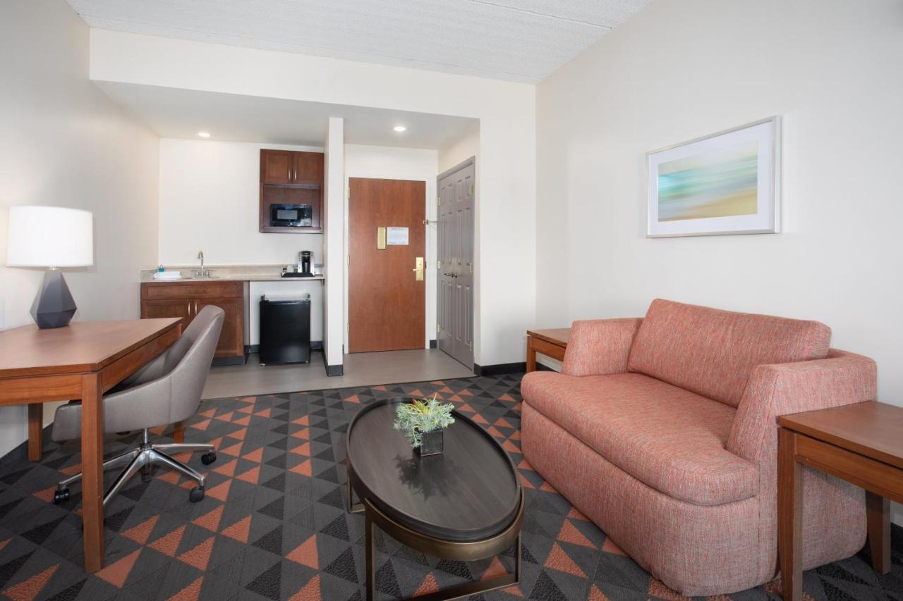 | Holiday Inn Hotels and Suites Goodyear - West Phoenix Area, an IHG Hotel