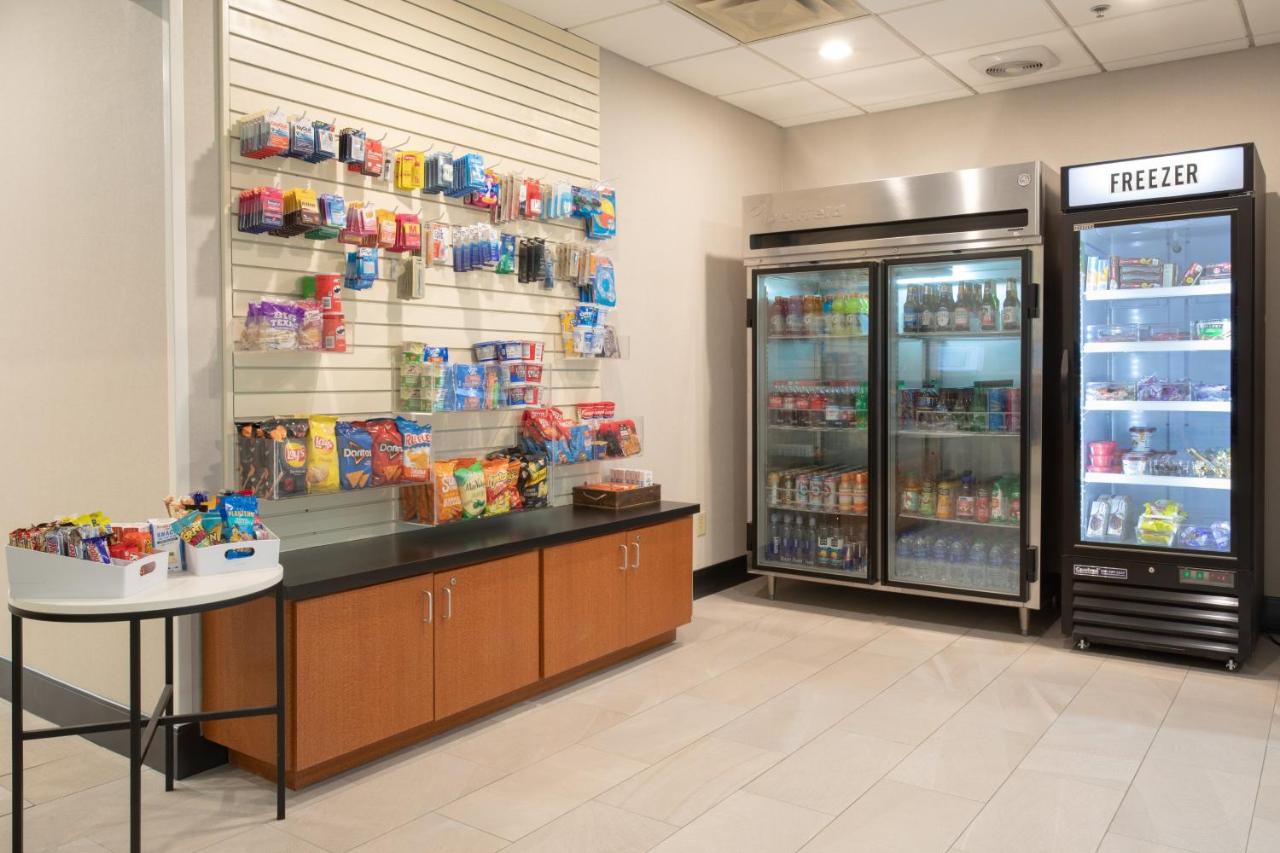 | Holiday Inn Hotels and Suites Goodyear - West Phoenix Area, an IHG Hotel