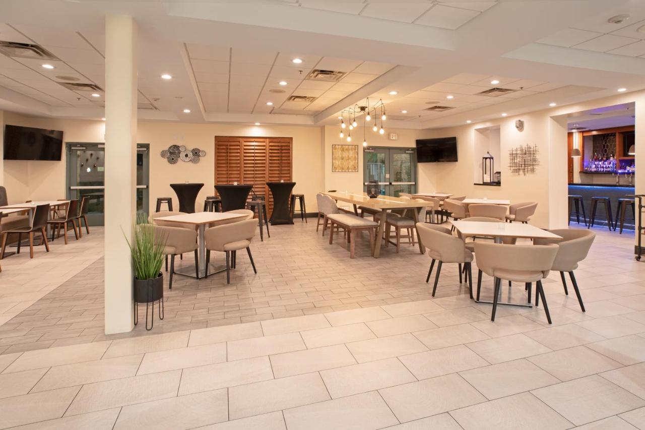 | Holiday Inn Hotels and Suites Goodyear - West Phoenix Area, an IHG Hotel