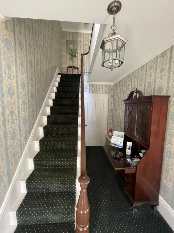 | 123 North Main B&B