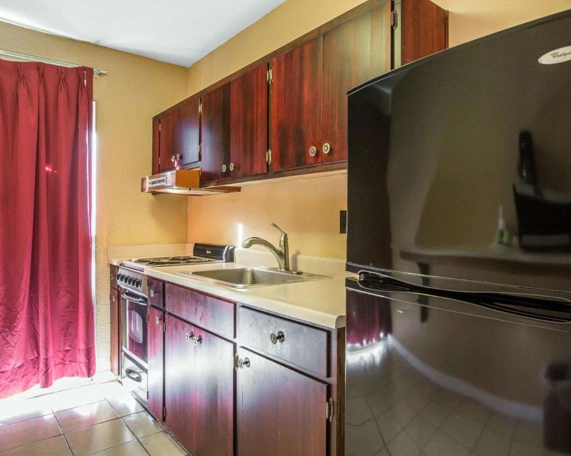 | Quality Inn & Suites Cameron Park Shingle Springs