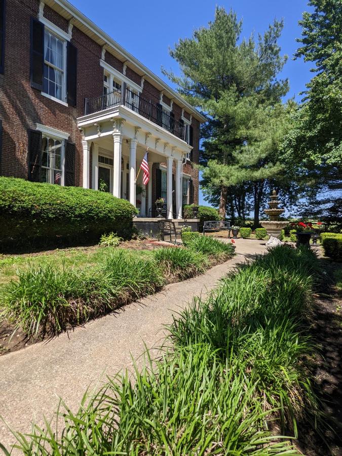 | Maple Hill Manor Bed & Breakfast