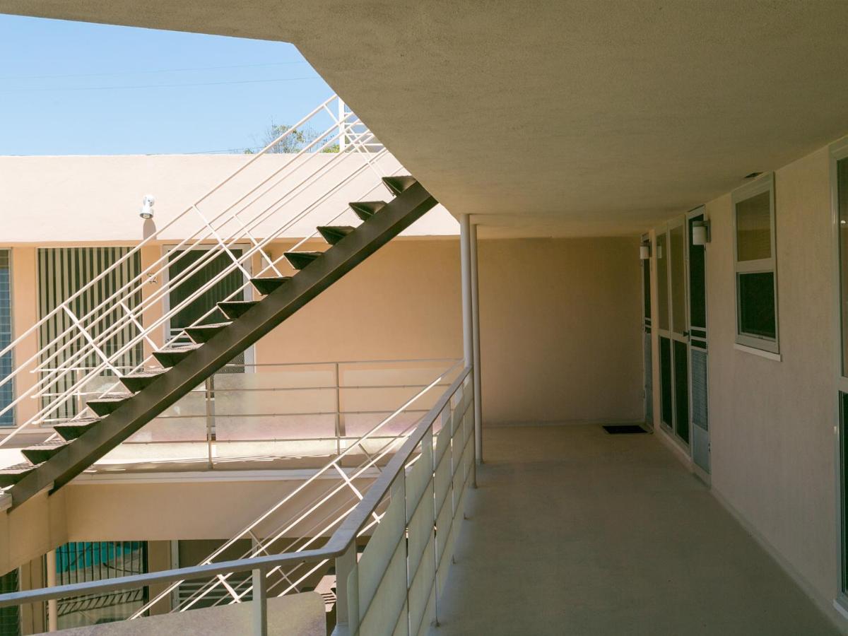 | La Jolla Riviera Inn