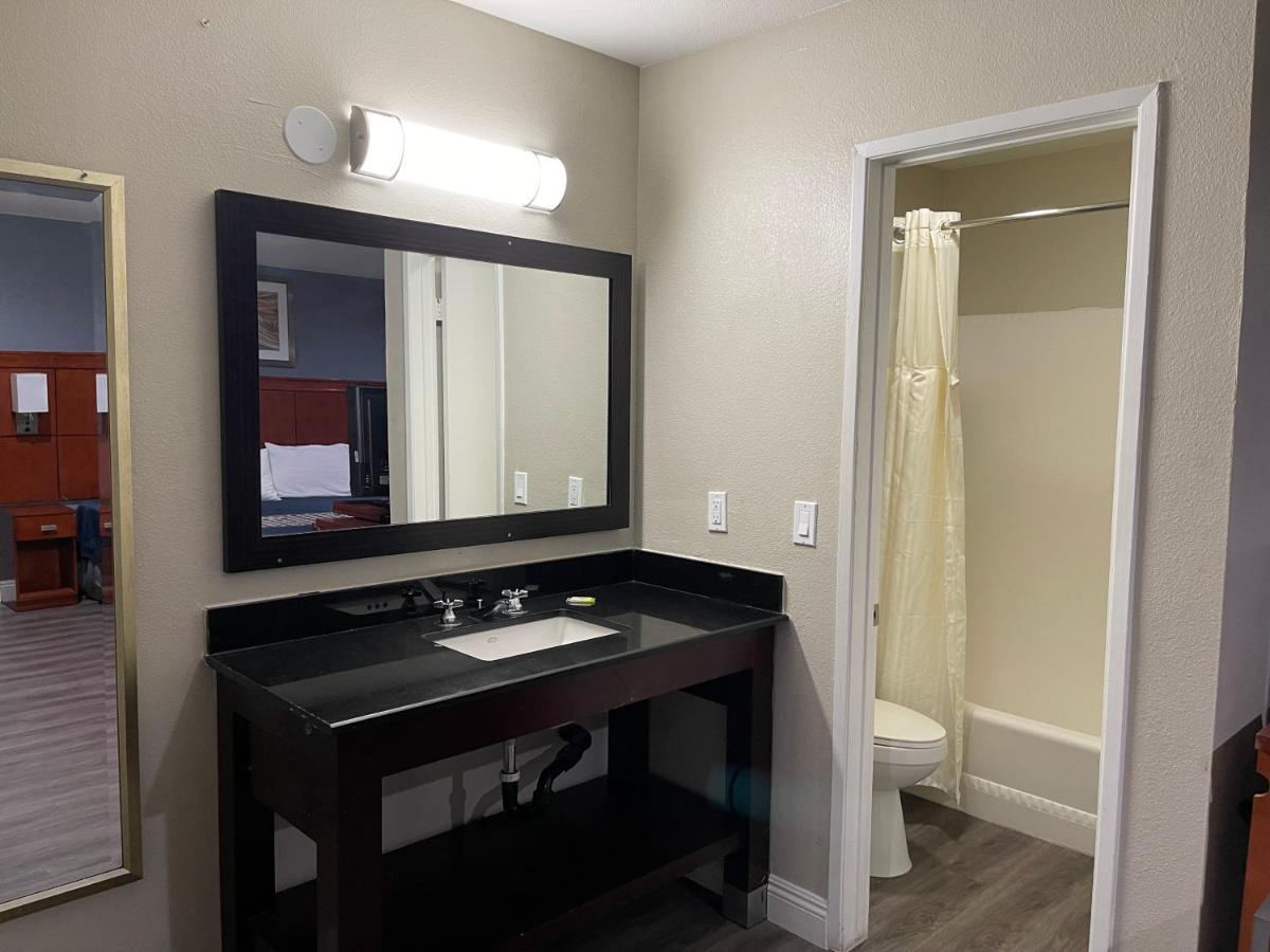 Double Room at Bel Air Motor Hotel