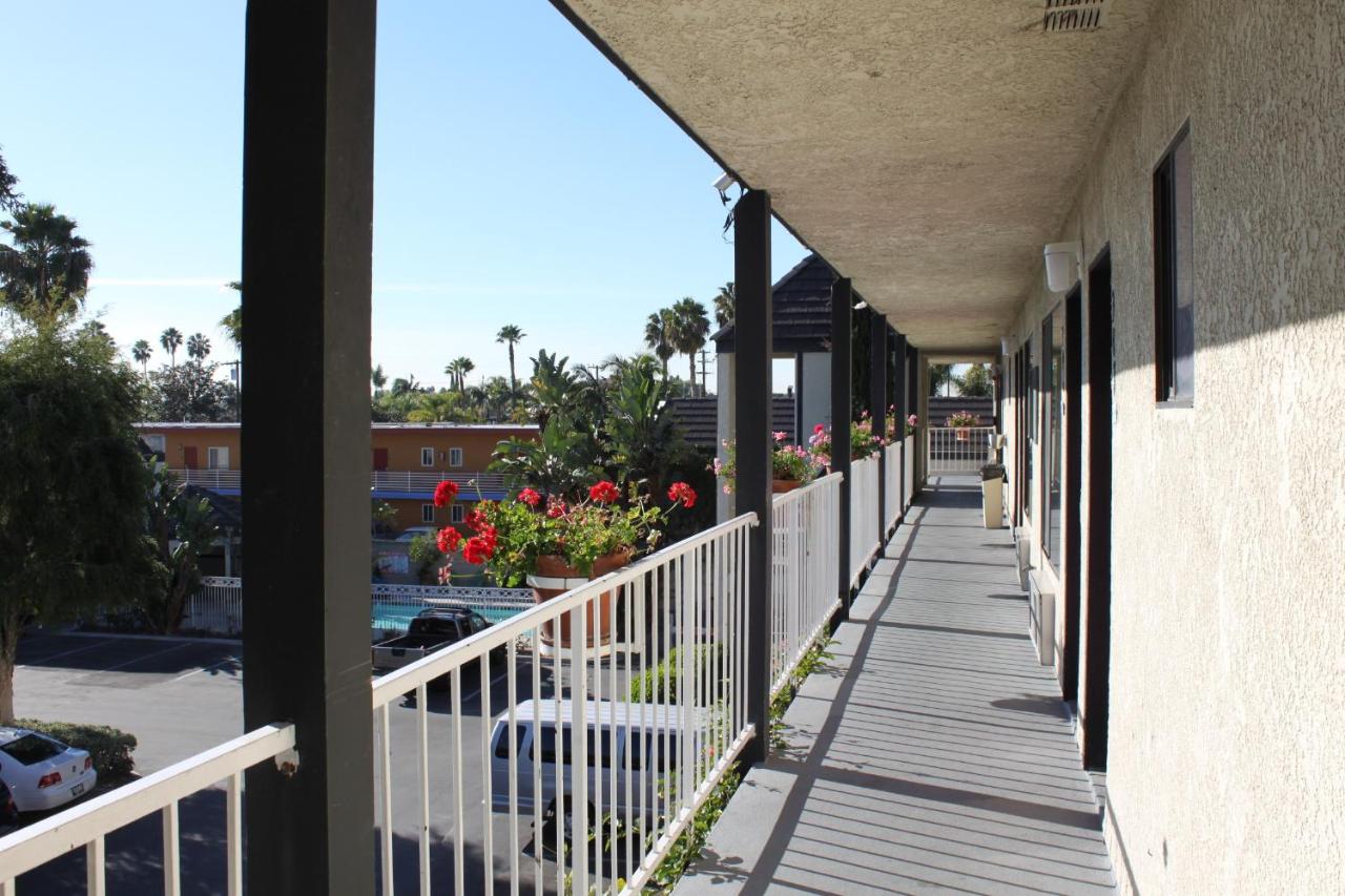 | Alamo Inn and Suites - Convention Center