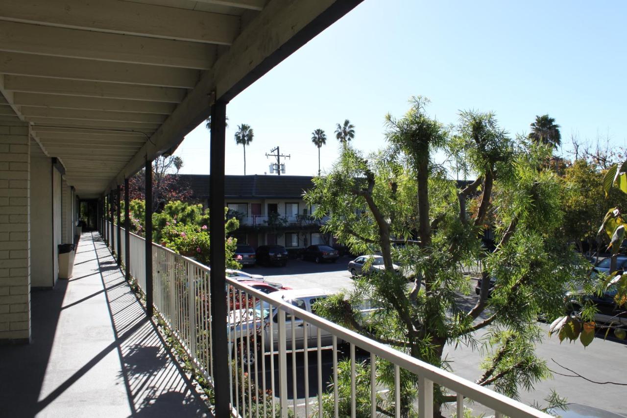 | Alamo Inn and Suites - Convention Center