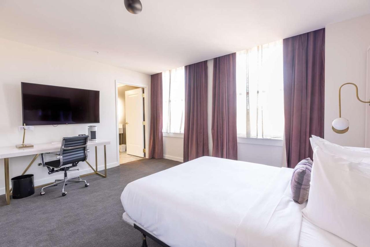 Queen Room with Roll-In Shower - Mobility/Hearing Accessible at The Kelly Birmingham, Tapestry Collection By Hilton