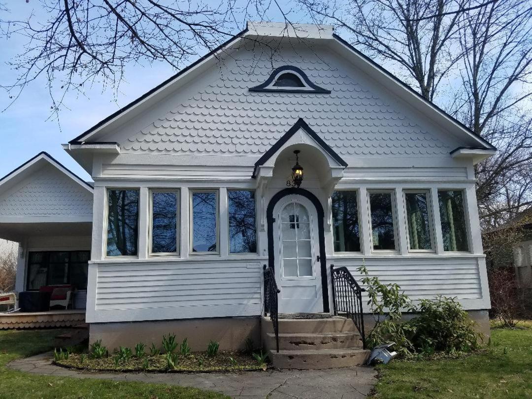 | Coeurd'Alene 5th Place Cottage
