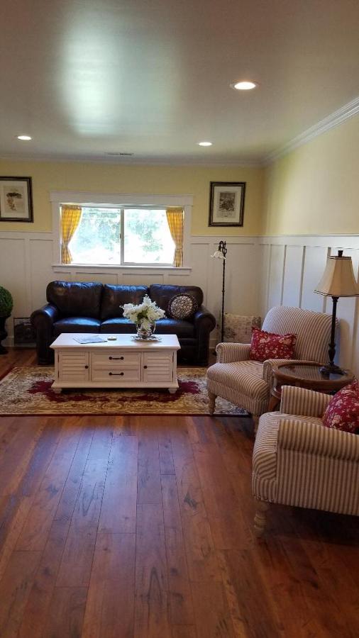 | Coeurd'Alene 5th Place Cottage