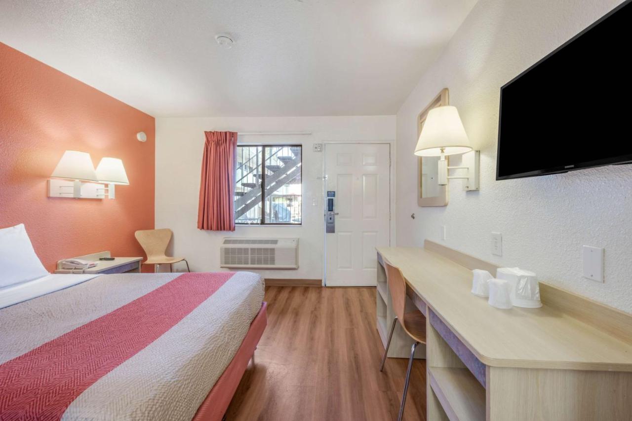 | Motel 6-Fairfield, CA - North