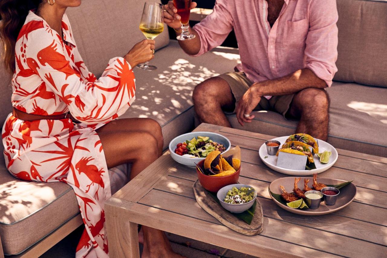 | Four Seasons Hotel Miami