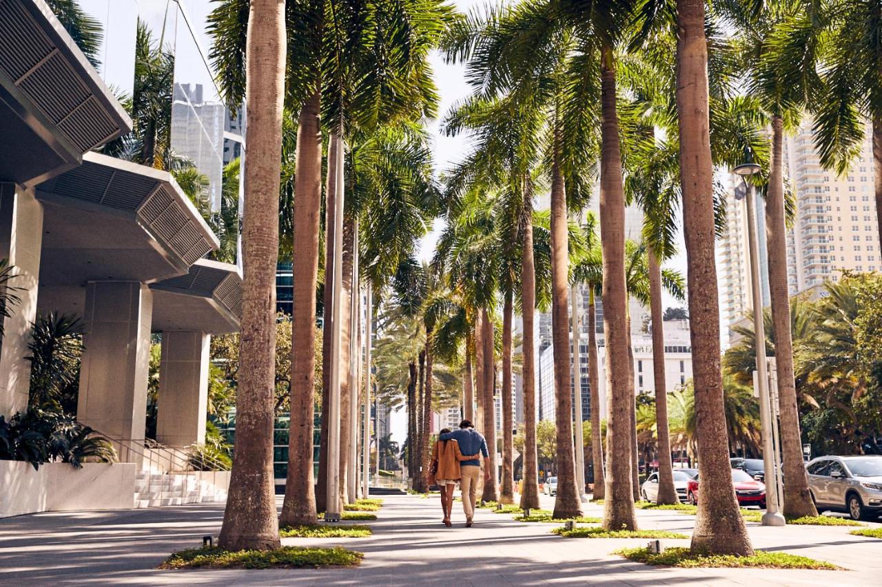 | Four Seasons Hotel Miami