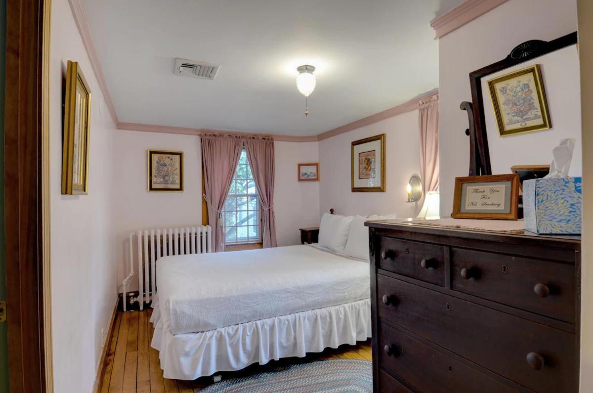 | Melville House Newport