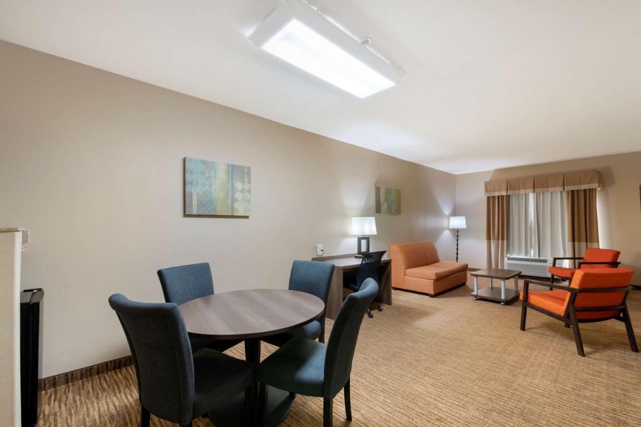 Queen Suite with Two Queen Beds and Sofa Bed at Best Western Plus DFW Airport Suites