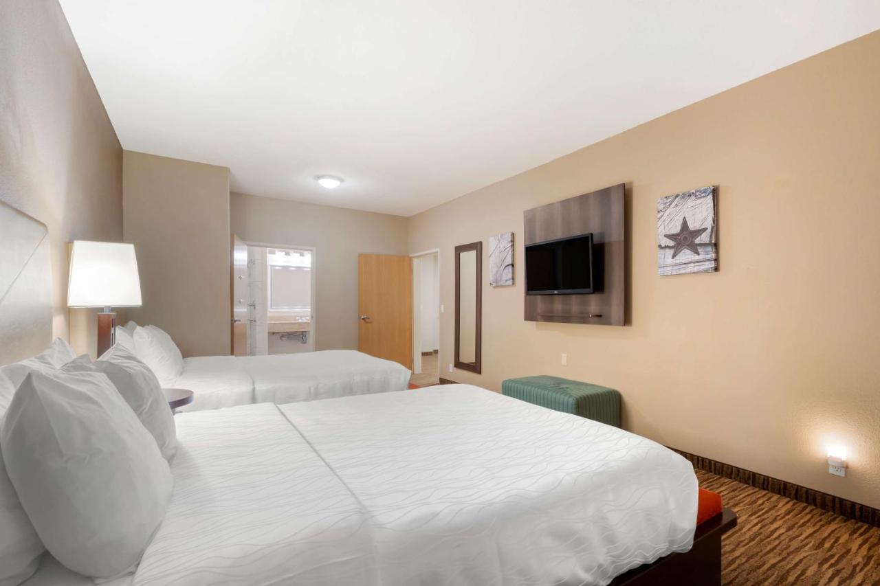 Queen Suite with Two Queen Beds and Sofa Bed at Best Western Plus DFW Airport Suites
