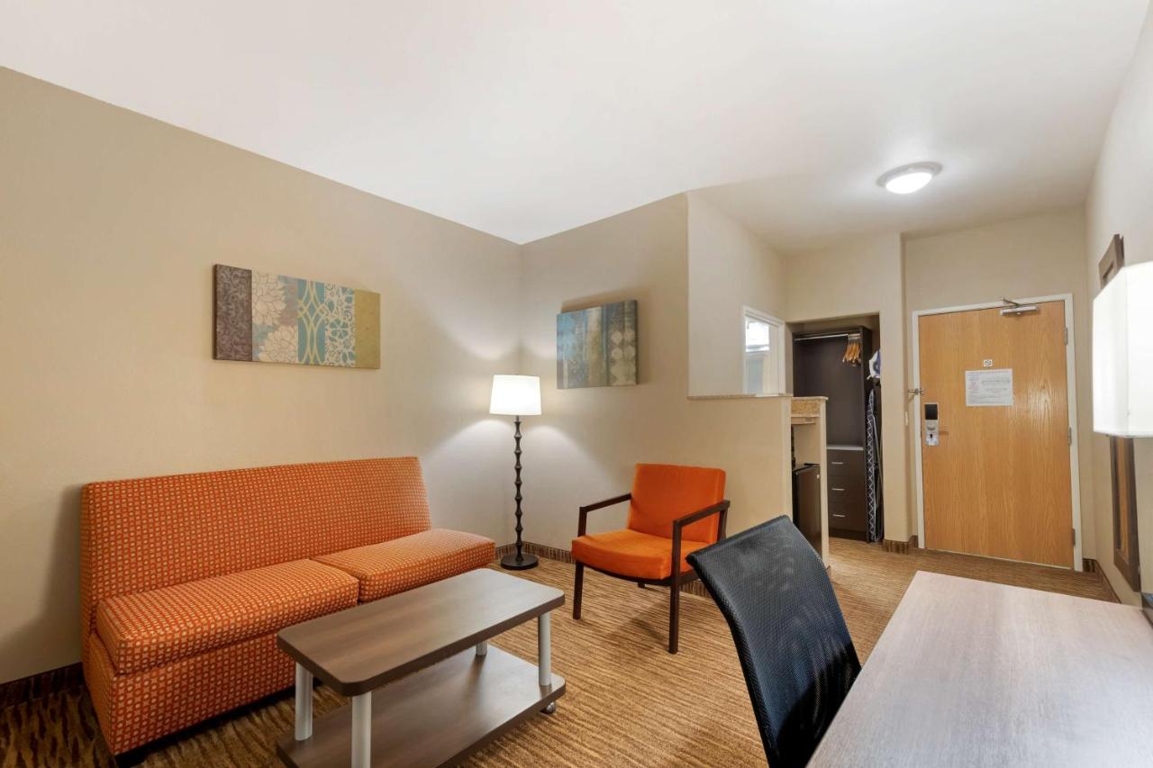 Double Suite with Two Double Beds - Non-Smoking at Best Western Plus DFW Airport Suites