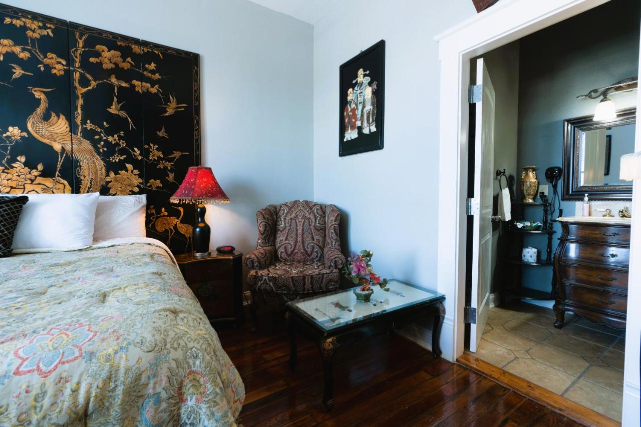  | Oak Park Inn by OYO