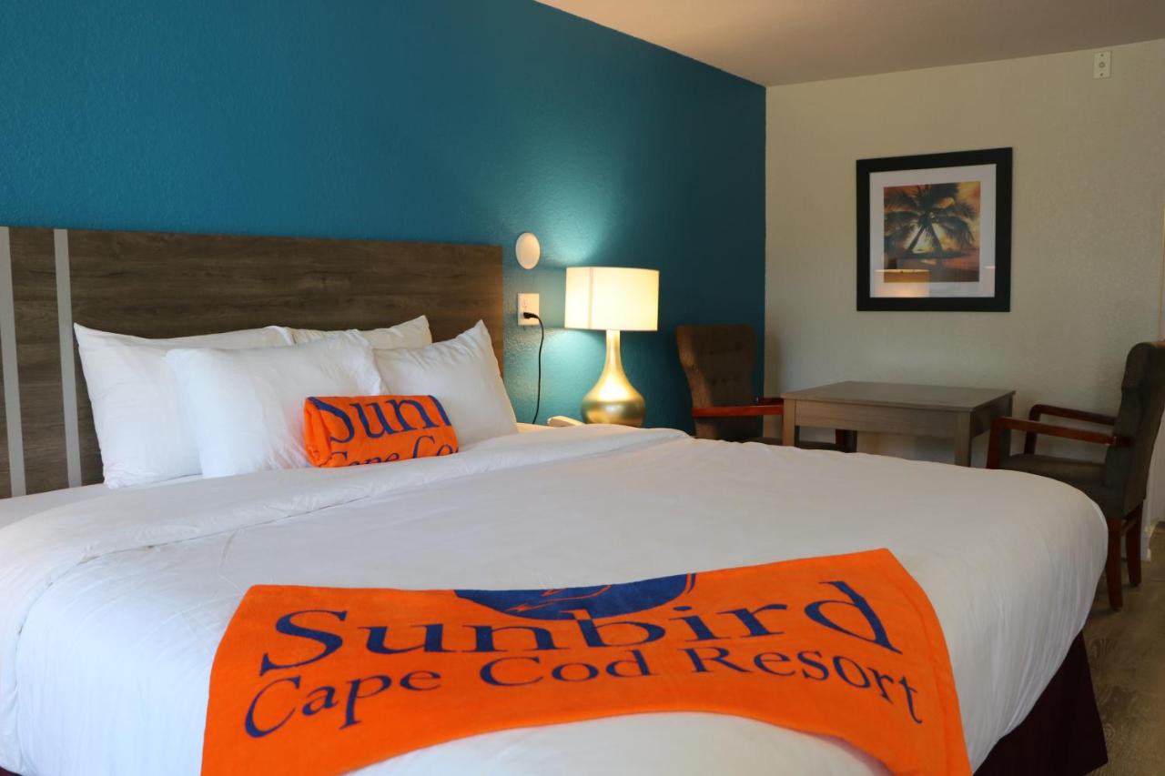 | Sunbird Cape Cod Resort